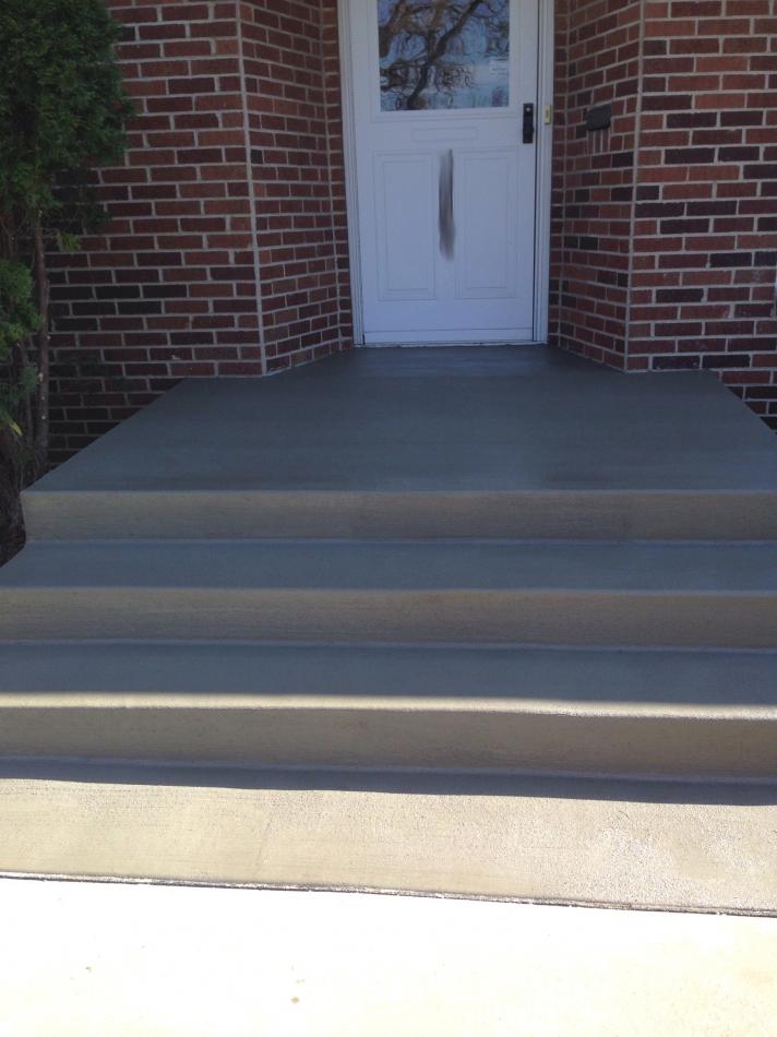 Beautiful new concrete front steps - Bloomington MN
